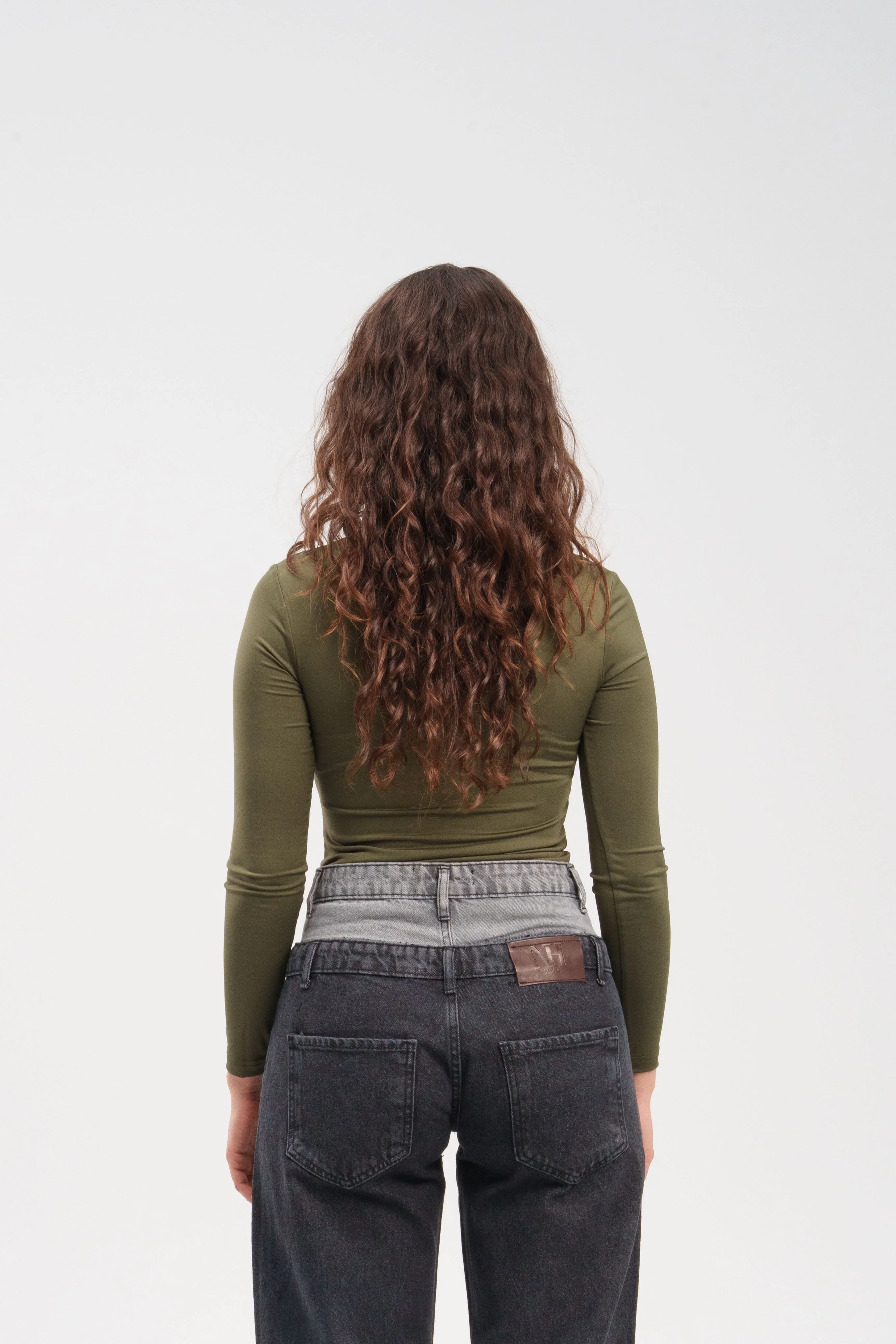 Long-Sleeve Crewneck Top - Image 15