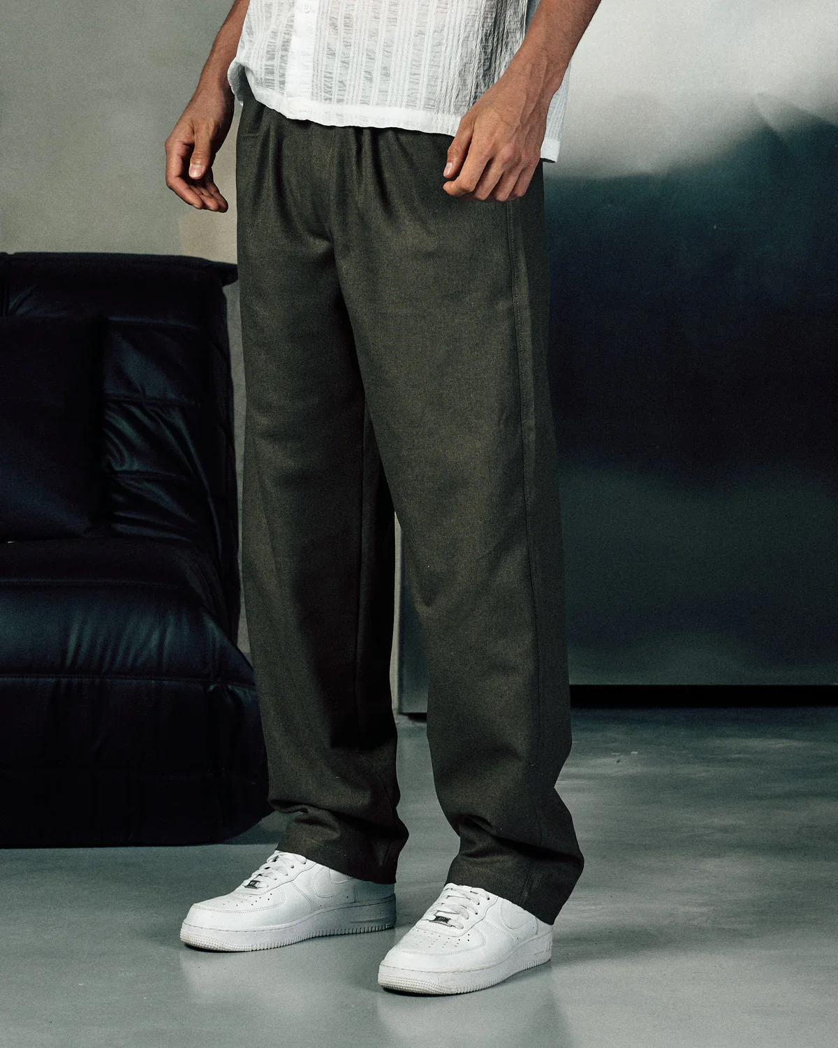 Linen Blend Pleated Pants - Image 12