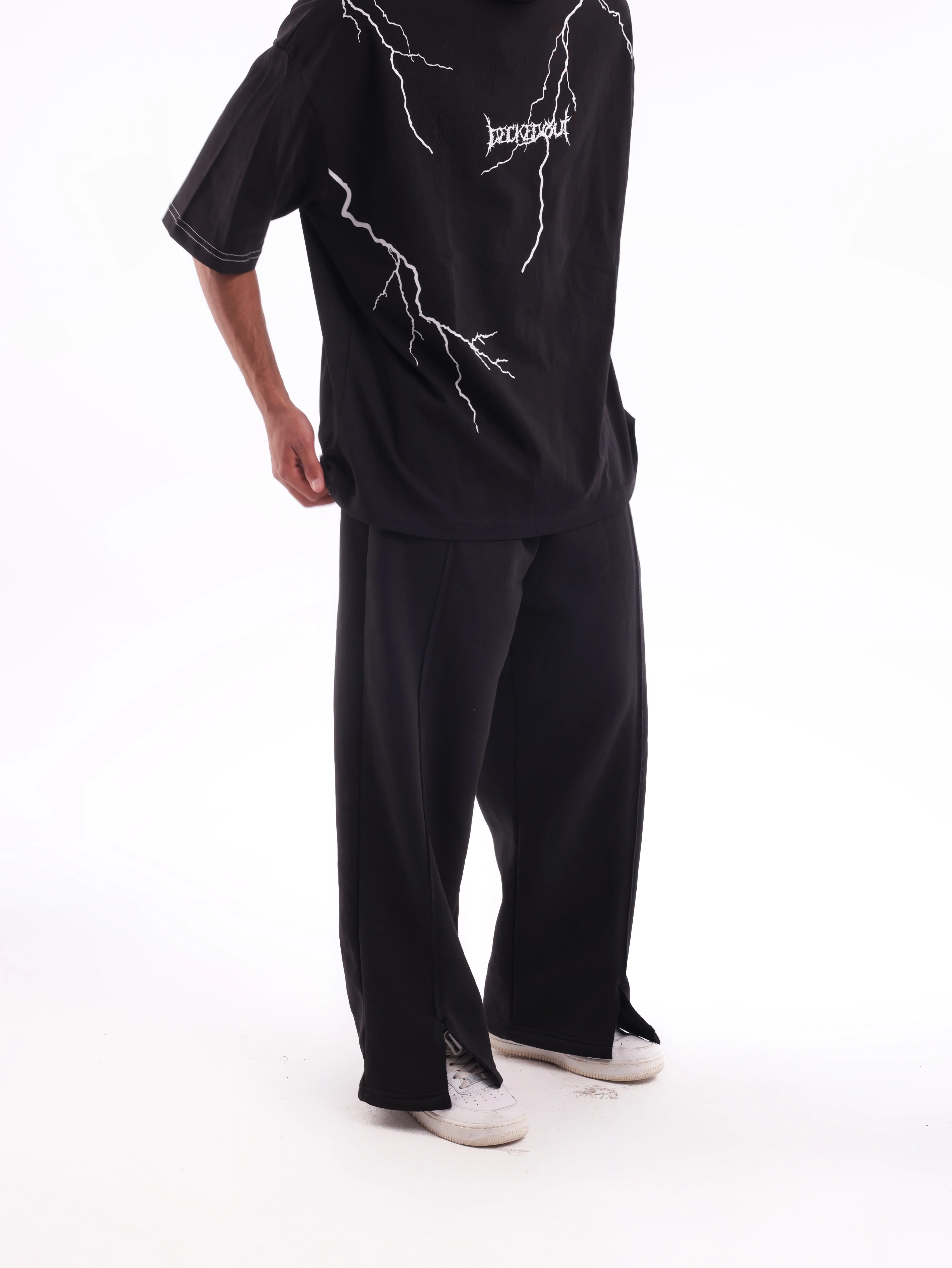 The Big Pants - Image 2
