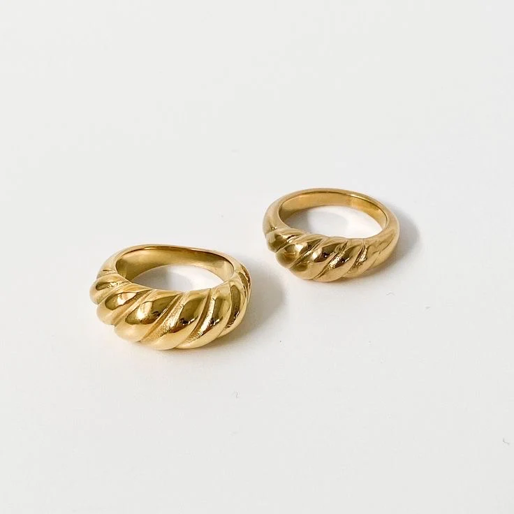 Twisted Croissant Ring - Stainless Steel