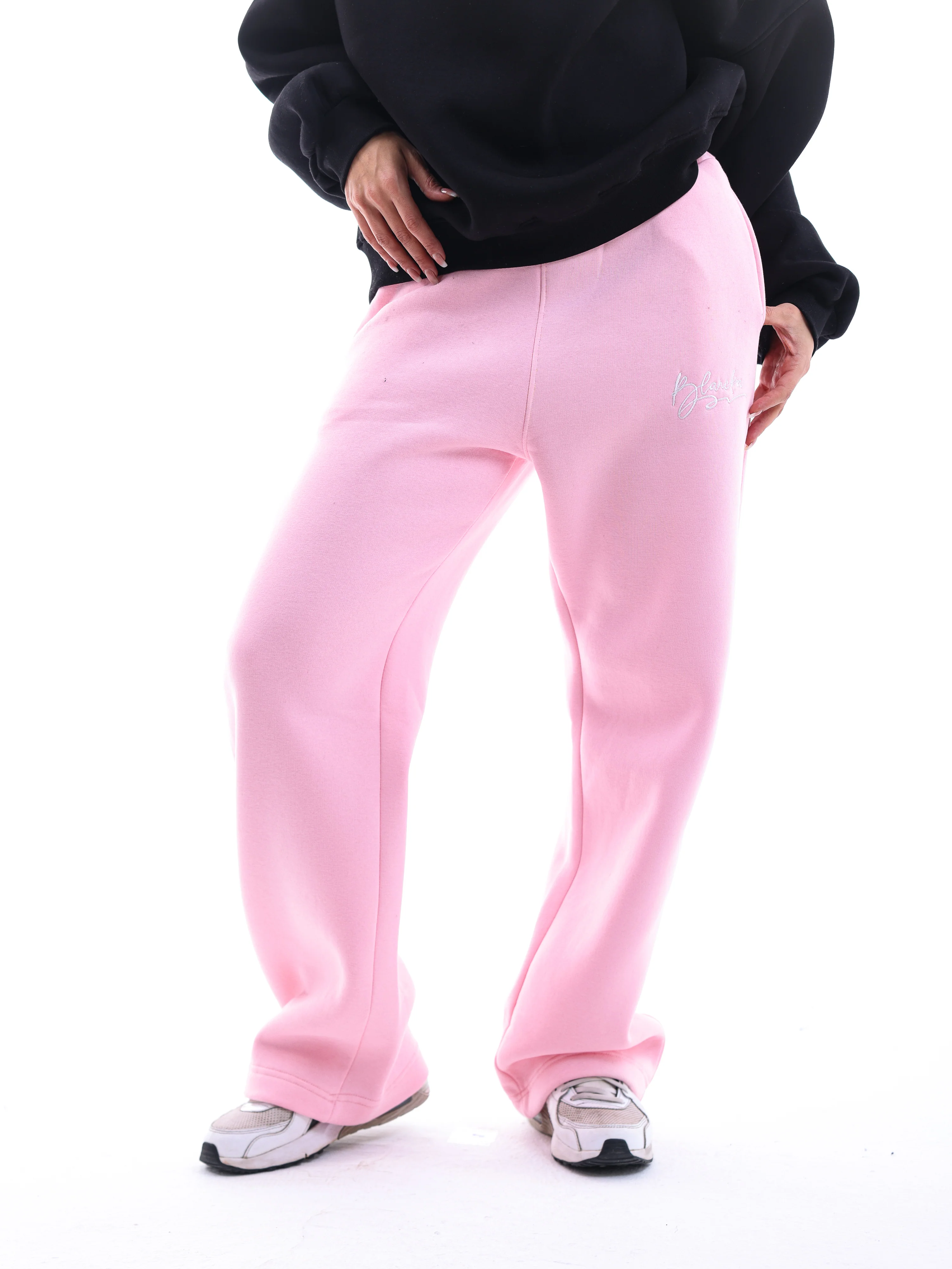 Winter Boxy Sweatpants - Image 28