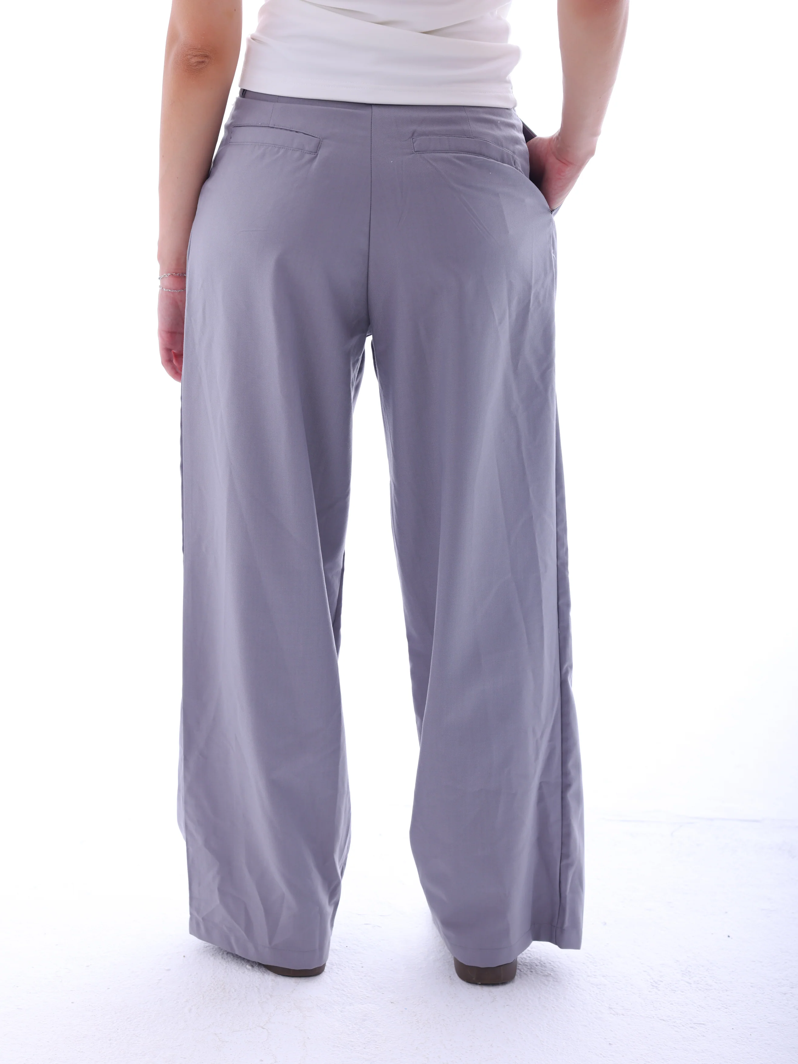 Women's Pleated Pants - Image 10