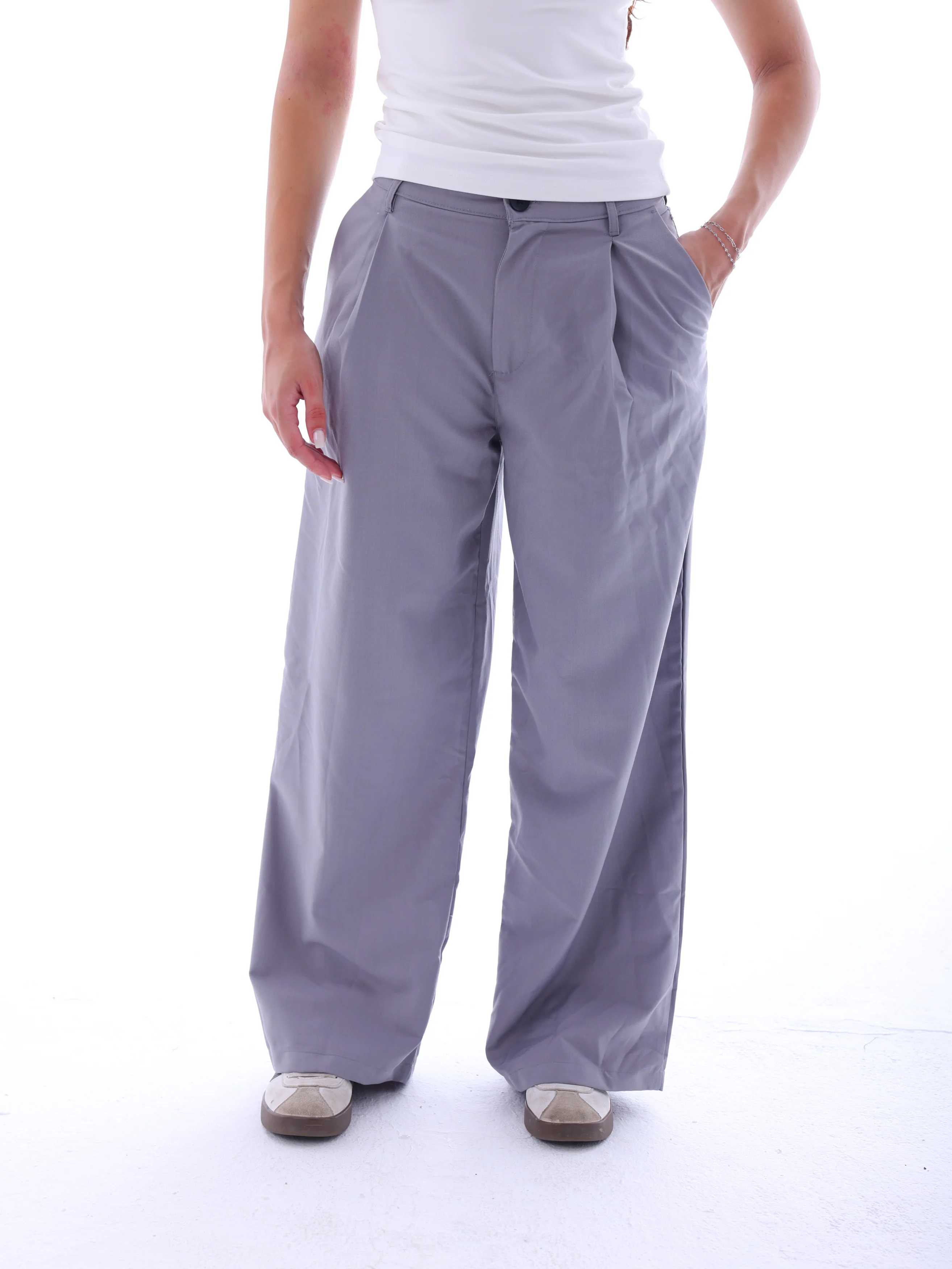 Women's Pleated Pants - Image 8