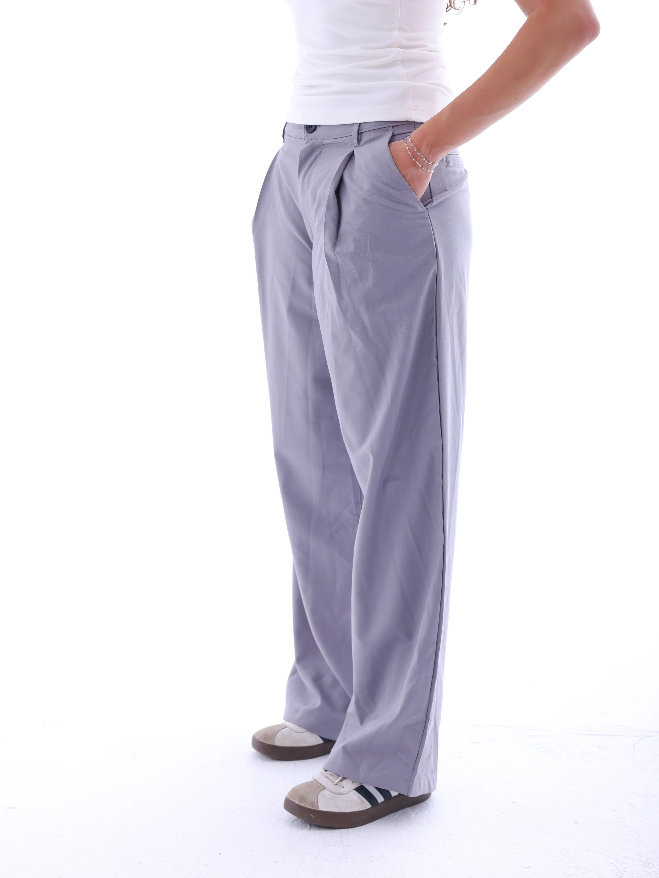 Women's Pleated Pants - Image 9